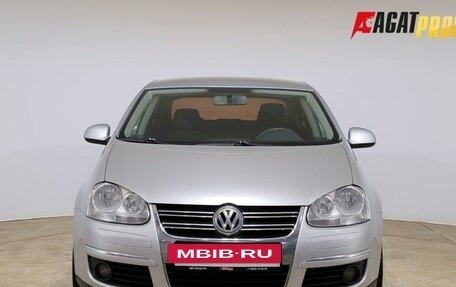 Volkswagen Jetta VI, 2010 год, 370 000 рублей, 2 фотография