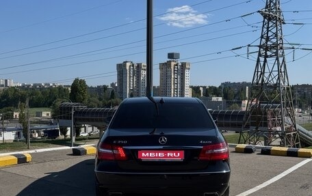 Mercedes-Benz E-Класс, 2011 год, 1 650 000 рублей, 1 фотография