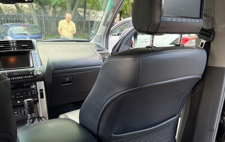 Toyota Land Cruiser Prado 150 рестайлинг 2, 2012 год, 2 800 000 рублей, 11 фотография