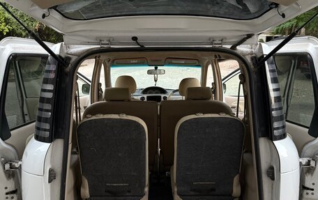 Toyota Sienta I, 2004 год, 515 000 рублей, 13 фотография