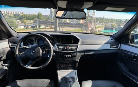 Mercedes-Benz E-Класс, 2011 год, 1 650 000 рублей, 4 фотография