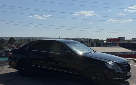 Mercedes-Benz E-Класс, 2011 год, 1 650 000 рублей, 23 фотография