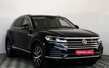 Volkswagen Touareg III, 2018 год, 4 499 000 рублей, 4 фотография