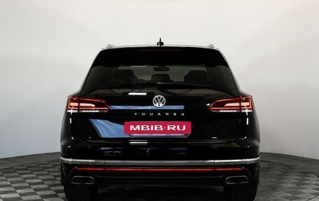 Volkswagen Touareg III, 2018 год, 4 499 000 рублей, 7 фотография