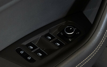 Volkswagen Touareg III, 2018 год, 4 499 000 рублей, 31 фотография