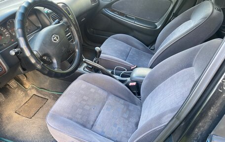 Toyota Avensis III рестайлинг, 2002 год, 350 000 рублей, 8 фотография