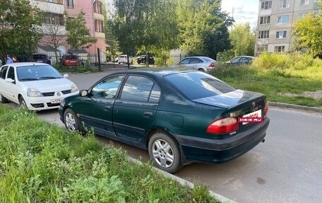 Toyota Avensis III рестайлинг, 2002 год, 350 000 рублей, 2 фотография