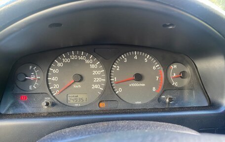 Toyota Avensis III рестайлинг, 2002 год, 350 000 рублей, 11 фотография