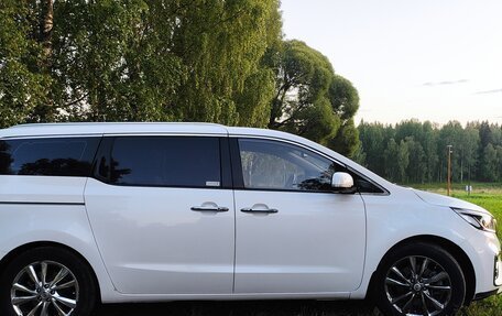 KIA Carnival III, 2019 год, 2 980 000 рублей, 7 фотография