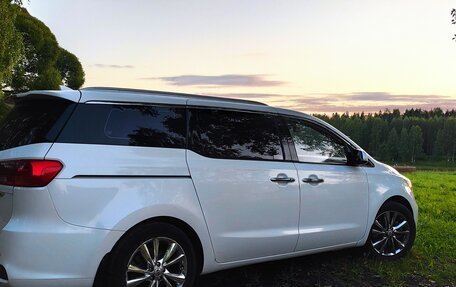 KIA Carnival III, 2019 год, 2 980 000 рублей, 4 фотография