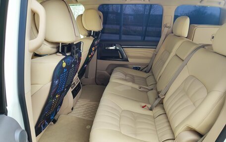 Toyota Land Cruiser 200, 2012 год, 4 800 000 рублей, 17 фотография