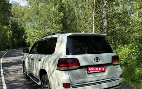 Toyota Land Cruiser 200, 2019 год, 5 700 000 рублей, 6 фотография