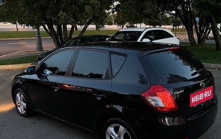 KIA cee'd I рестайлинг, 2011 год, 950 000 рублей, 4 фотография