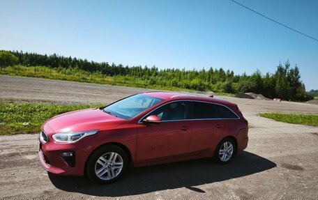 KIA cee'd III, 2019 год, 1 500 000 рублей, 2 фотография