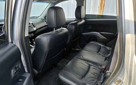 Mitsubishi Outlander III рестайлинг 3, 2007 год, 1 355 000 рублей, 11 фотография