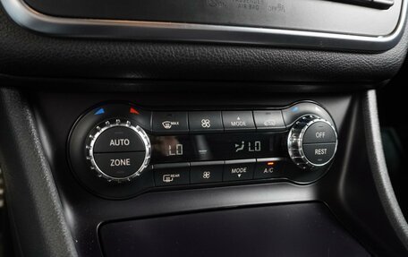 Mercedes-Benz GLA, 2015 год, 1 848 000 рублей, 13 фотография