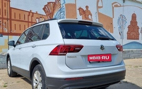 Volkswagen Tiguan II, 2019 год, 2 249 000 рублей, 10 фотография