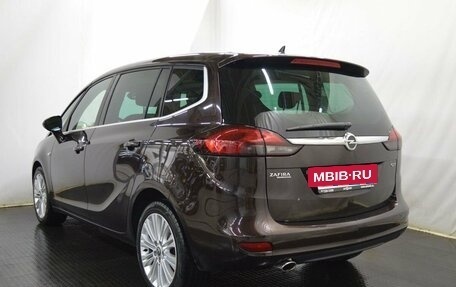Opel Zafira C рестайлинг, 2014 год, 985 000 рублей, 7 фотография