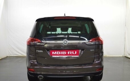 Opel Zafira C рестайлинг, 2014 год, 985 000 рублей, 6 фотография