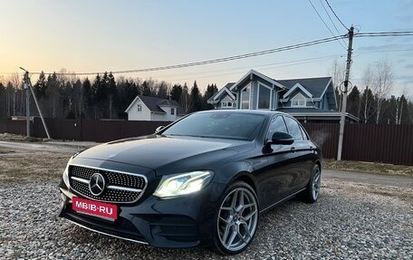 Mercedes-Benz E-Класс, 2017 год, 3 100 000 рублей, 1 фотография