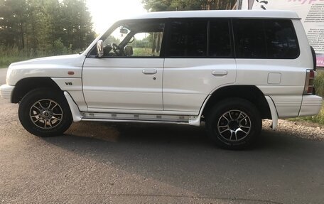 Mitsubishi Pajero III рестайлинг, 1998 год, 850 000 рублей, 3 фотография