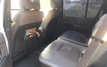Mitsubishi Pajero III рестайлинг, 1998 год, 850 000 рублей, 11 фотография
