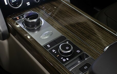 Land Rover Range Rover IV рестайлинг, 2019 год, 7 400 000 рублей, 22 фотография