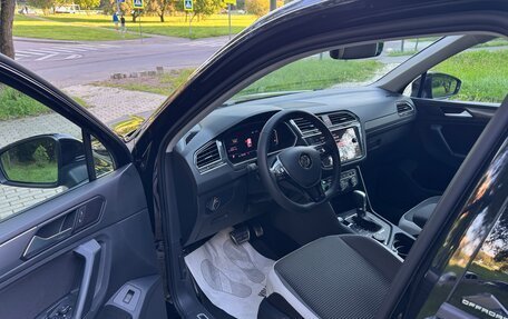 Volkswagen Tiguan II, 2019 год, 2 497 000 рублей, 6 фотография
