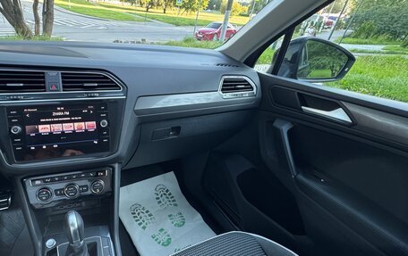 Volkswagen Tiguan II, 2019 год, 2 497 000 рублей, 15 фотография