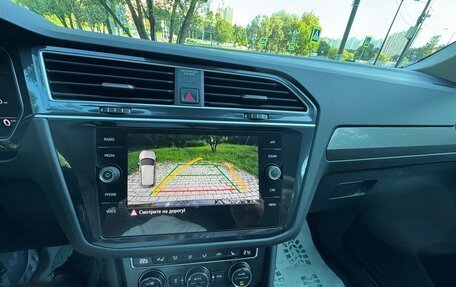 Volkswagen Tiguan II, 2019 год, 2 497 000 рублей, 18 фотография