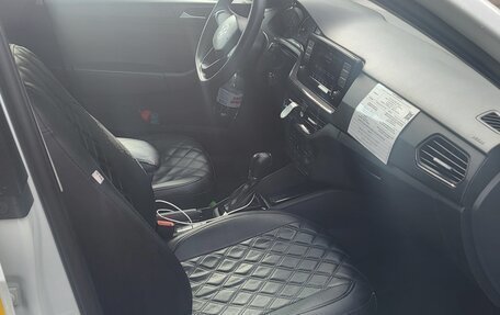 Volkswagen Polo VI (EU Market), 2021 год, 900 000 рублей, 3 фотография