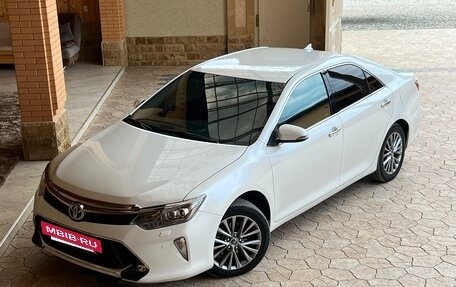Toyota Camry, 2017 год, 2 780 000 рублей, 8 фотография