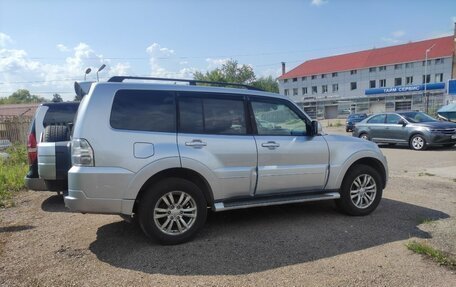 Mitsubishi Pajero IV, 2011 год, 1 950 000 рублей, 4 фотография