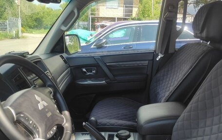 Mitsubishi Pajero IV, 2011 год, 1 950 000 рублей, 6 фотография