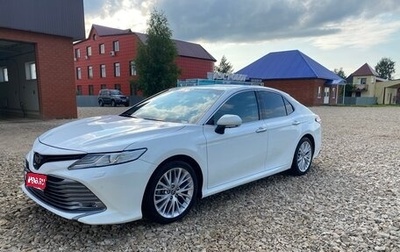 Toyota Camry, 2019 год, 3 000 000 рублей, 1 фотография