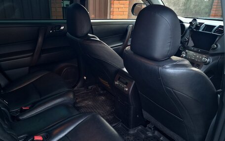 Toyota Highlander III, 2012 год, 2 250 000 рублей, 16 фотография