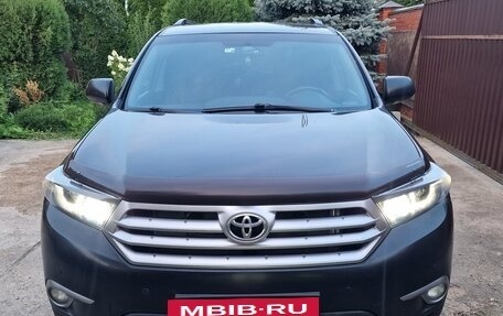 Toyota Highlander III, 2012 год, 2 250 000 рублей, 5 фотография