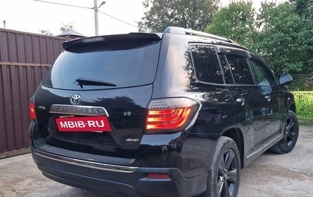 Toyota Highlander III, 2012 год, 2 250 000 рублей, 4 фотография