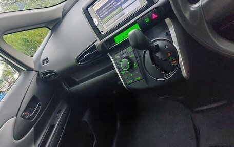 Toyota Wish II, 2010 год, 1 120 000 рублей, 9 фотография