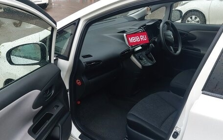 Toyota Wish II, 2010 год, 1 120 000 рублей, 13 фотография