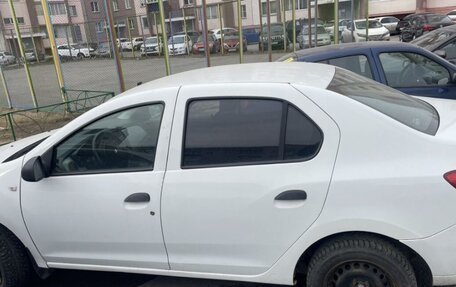 Renault Logan II, 2014 год, 280 000 рублей, 3 фотография