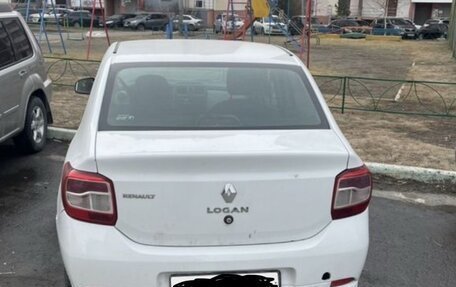 Renault Logan II, 2014 год, 280 000 рублей, 2 фотография