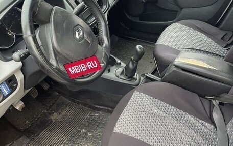 Renault Logan II, 2014 год, 280 000 рублей, 6 фотография