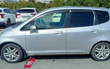 Honda Fit III, 2002 год, 380 000 рублей, 16 фотография