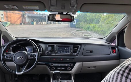 KIA Carnival III, 2019 год, 2 630 000 рублей, 7 фотография