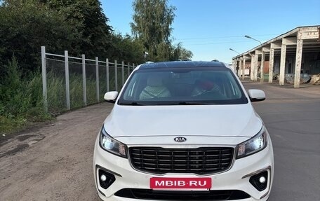 KIA Carnival III, 2019 год, 2 630 000 рублей, 3 фотография