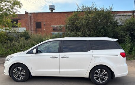 KIA Carnival III, 2019 год, 2 630 000 рублей, 16 фотография