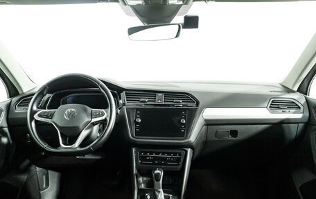 Volkswagen Tiguan II, 2021 год, 2 989 898 рублей, 13 фотография