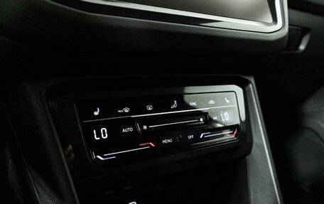 Volkswagen Tiguan II, 2021 год, 2 989 898 рублей, 18 фотография