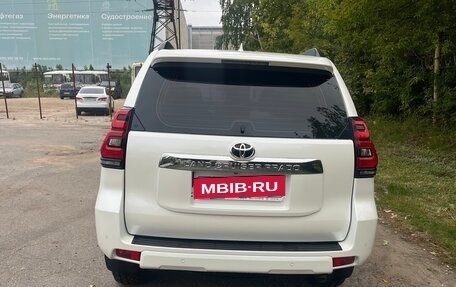Toyota Land Cruiser Prado 150 рестайлинг 2, 2018 год, 5 000 000 рублей, 2 фотография